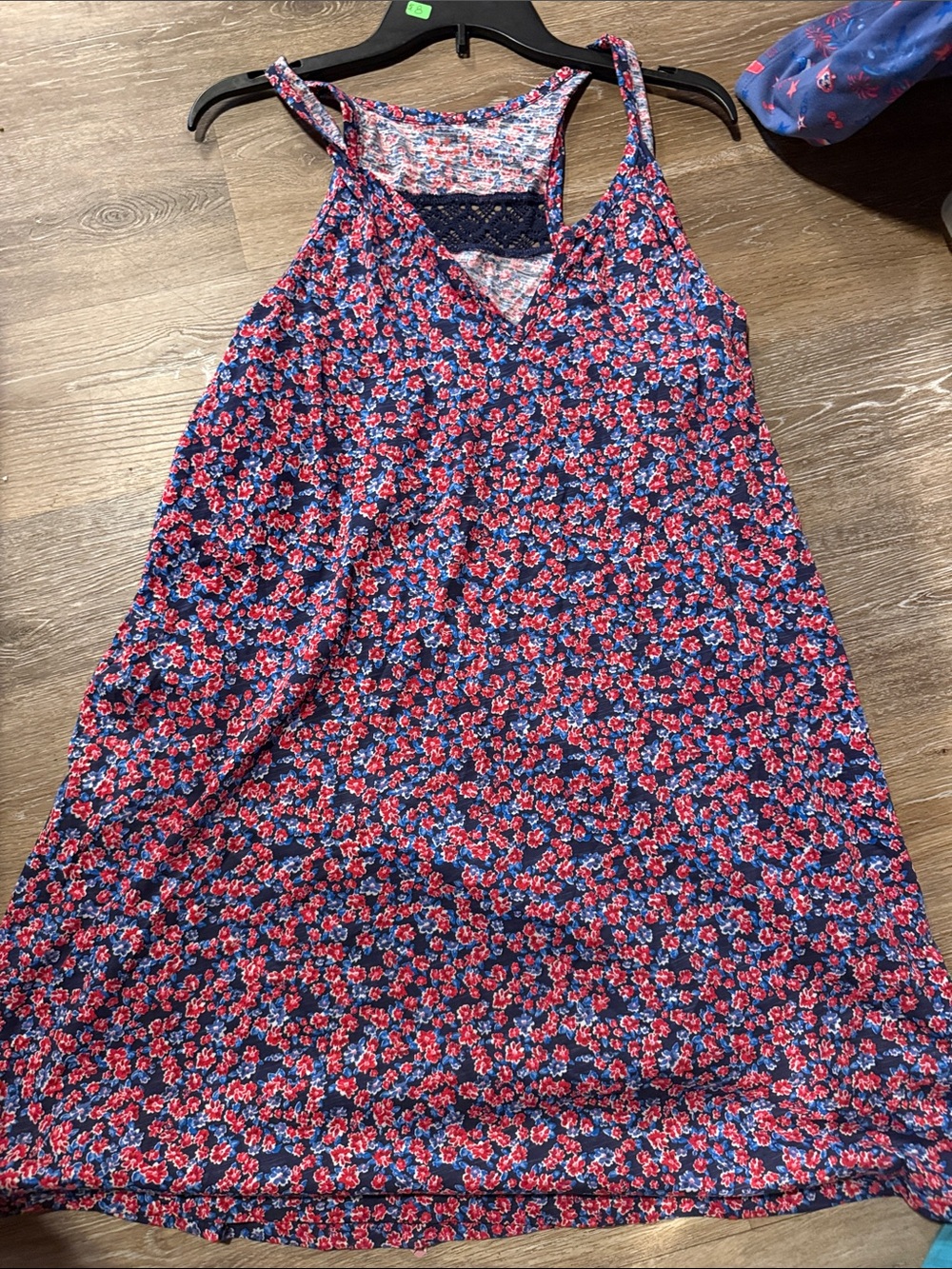 14/16 Girls XL Falls Creek Girls Navy Dress with Red Floral Print